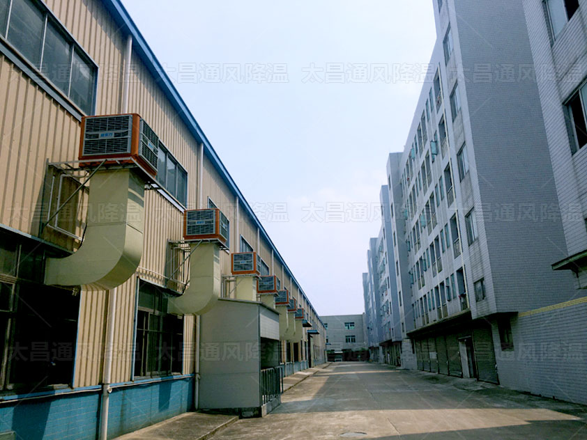 車間降溫方案配置節(jié)能環(huán)?？照{(diào)，使用效果沒話說