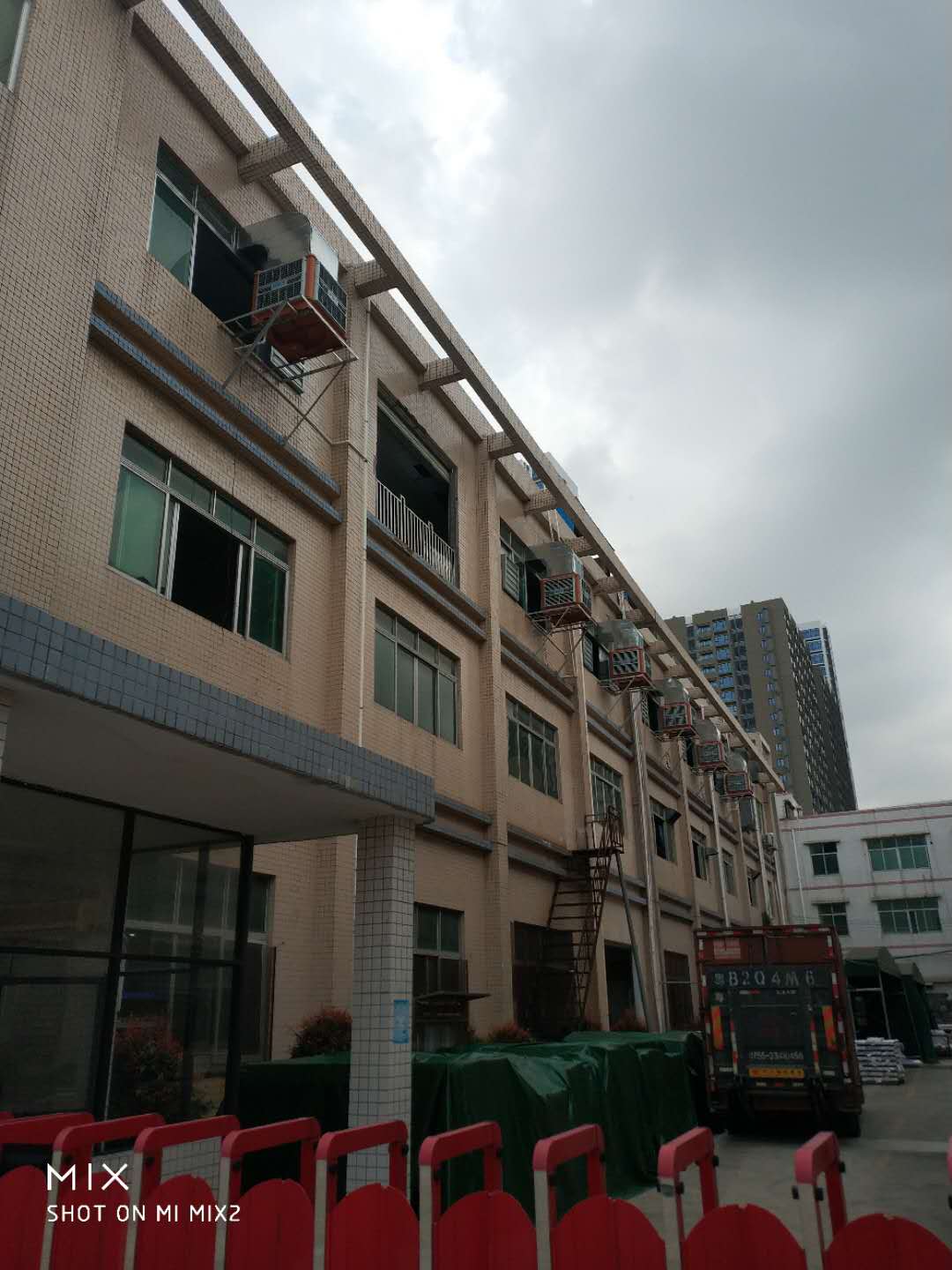 如何給高溫車間通風降溫？
